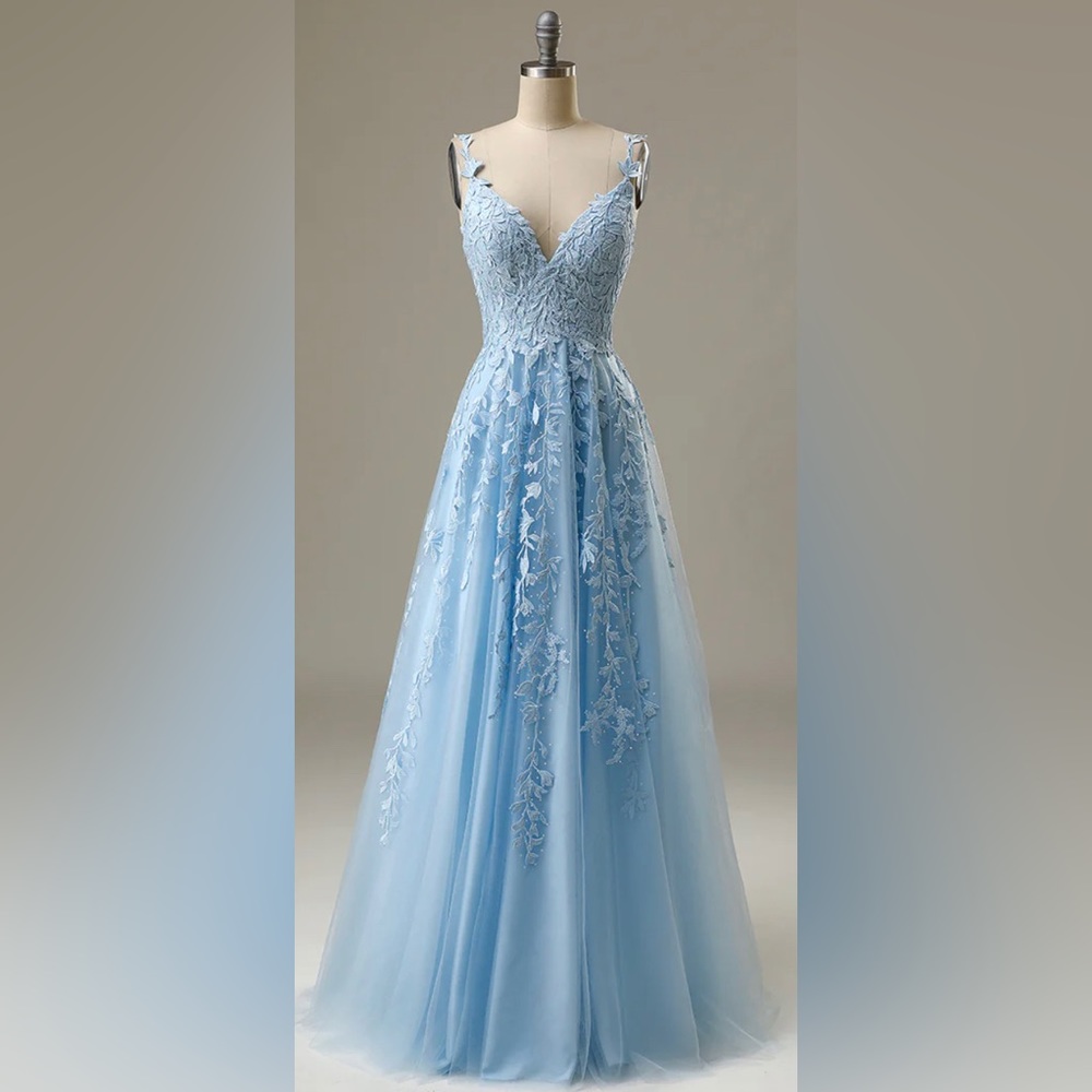 Berlinnova, Size 14, color blue jay, never worn.